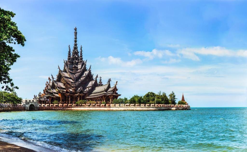 Yellow Moon Hotel Pattaya Zewnętrze zdjęcie