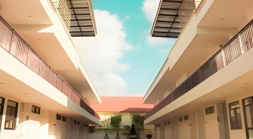 Yellow Moon Hotel Pattaya Zewnętrze zdjęcie
