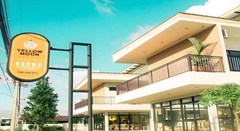 Yellow Moon Hotel Pattaya Zewnętrze zdjęcie